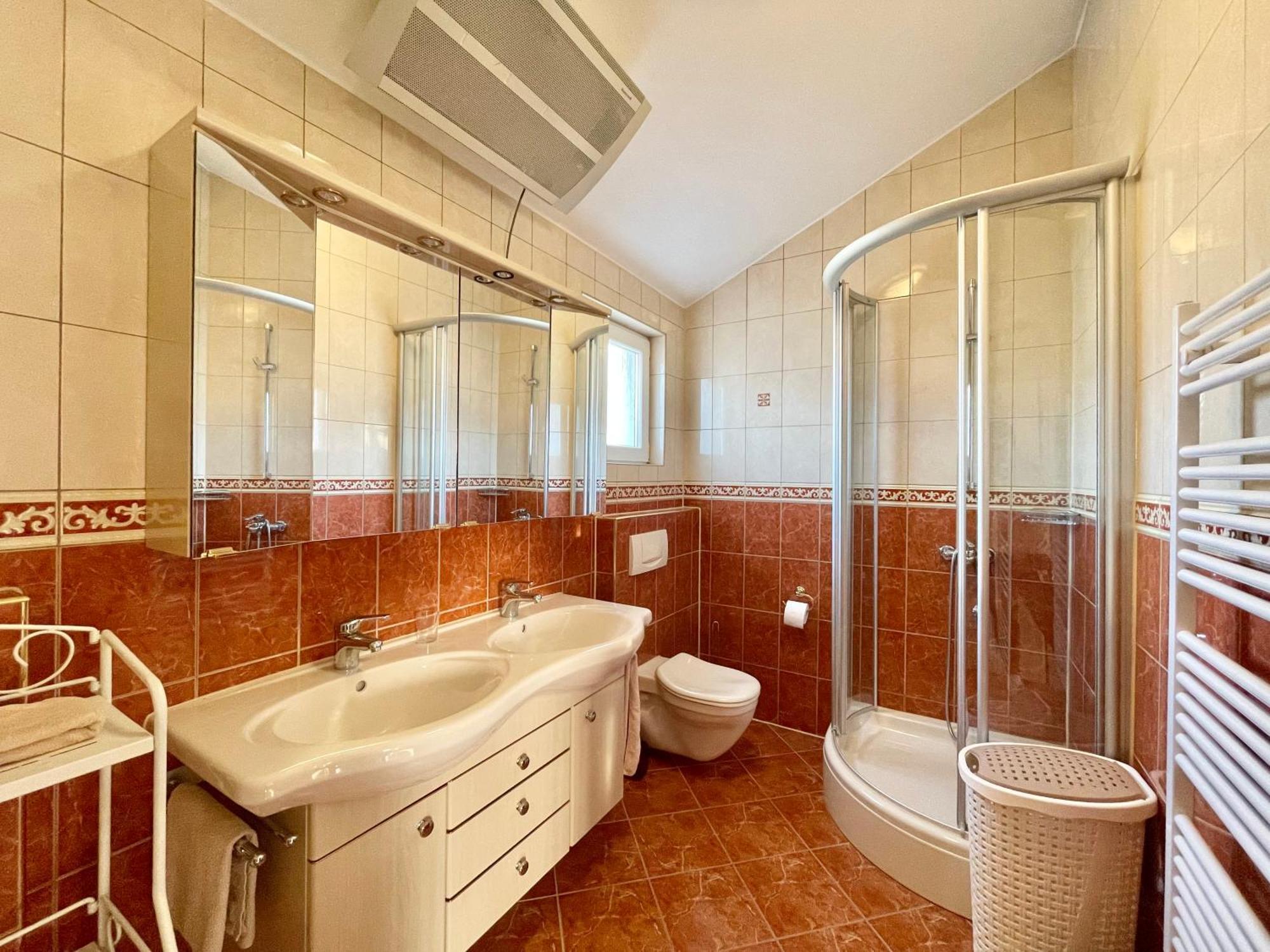 Villa Andrijana - Exclusively Yours - Family Getaway With Private Pool Kaštela 외부 사진