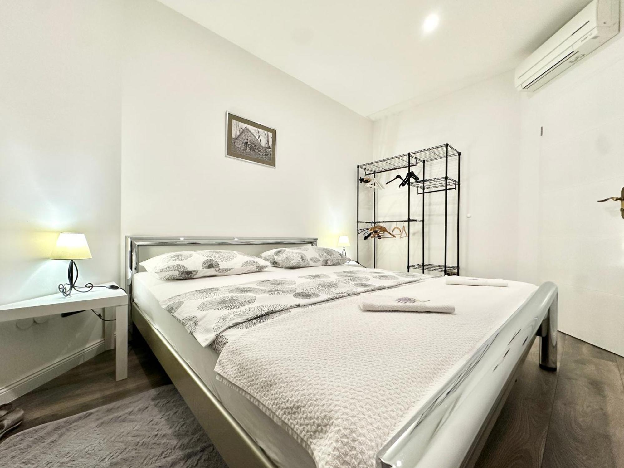 Villa Andrijana - Exclusively Yours - Family Getaway With Private Pool Kaštela 외부 사진
